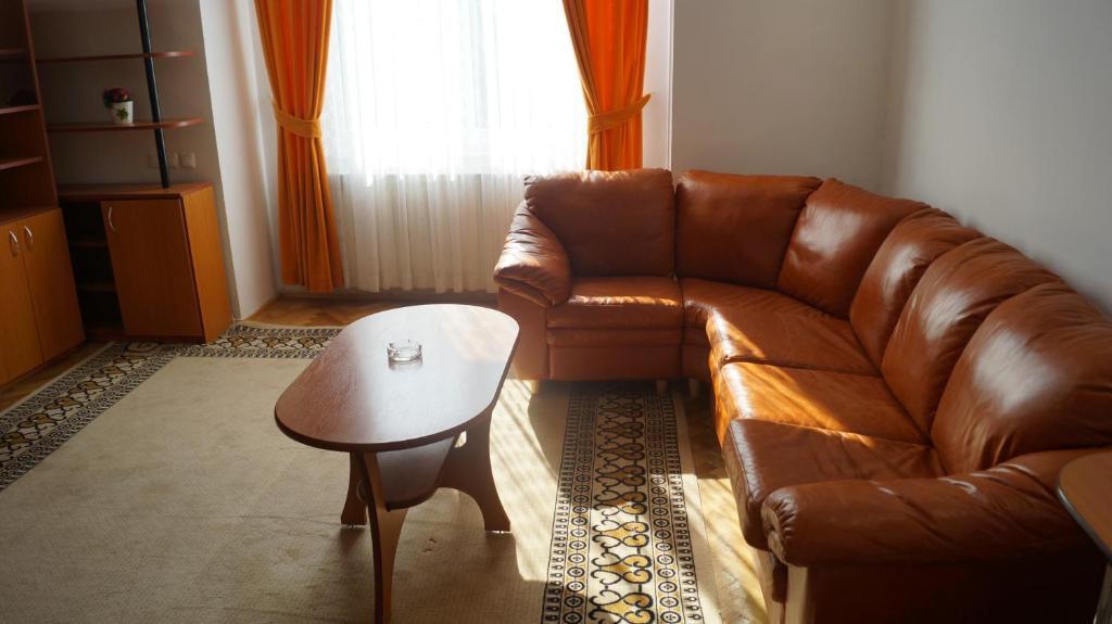 Rina Cerbul Hotel 2*